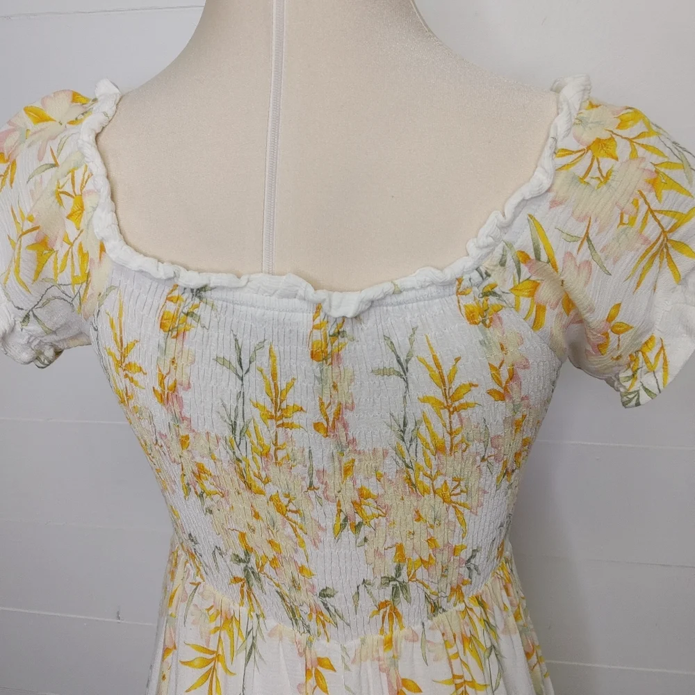 Urban Outfitters Kiss The Sky Verseilles Dress M - Picture 8 of 15
